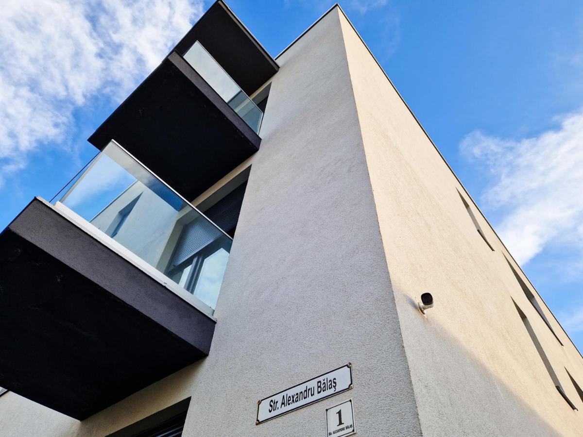 Mirvana Apartments Legacy Residence Тимишоара Экстерьер фото